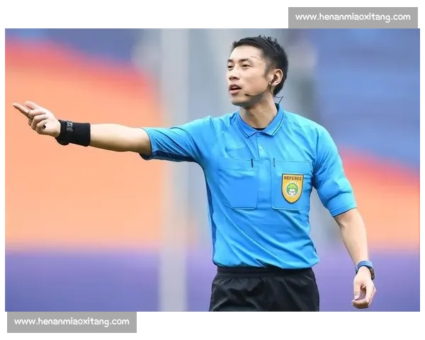 新鹏城 vs 三镇补赛裁判确定:黄翼主裁,邢琦担任 VAR 新鹏城 vs 三镇补赛裁判确定:黄翼主裁,邢琦担任 VAR